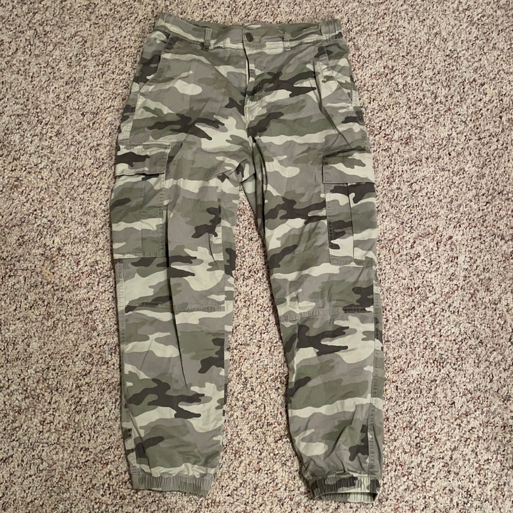 AE Super High-Waisted Jogger Pant